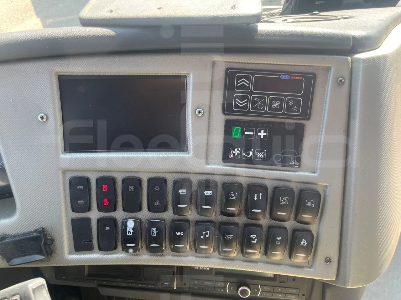 Volvo B12B - مركبة كوتش: صورة 3 Volvo B12B - مركبة كوتش: صورة 3