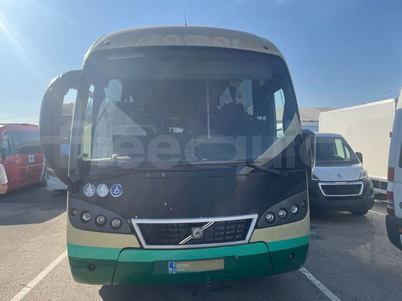Volvo B12B - مركبة كوتش: صورة 1 Volvo B12B - مركبة كوتش: صورة 1