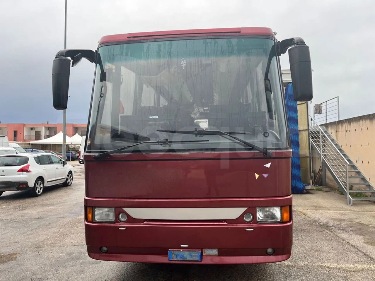 Volvo B12 - مركبة كوتش: صورة 2 Volvo B12 - مركبة كوتش: صورة 2