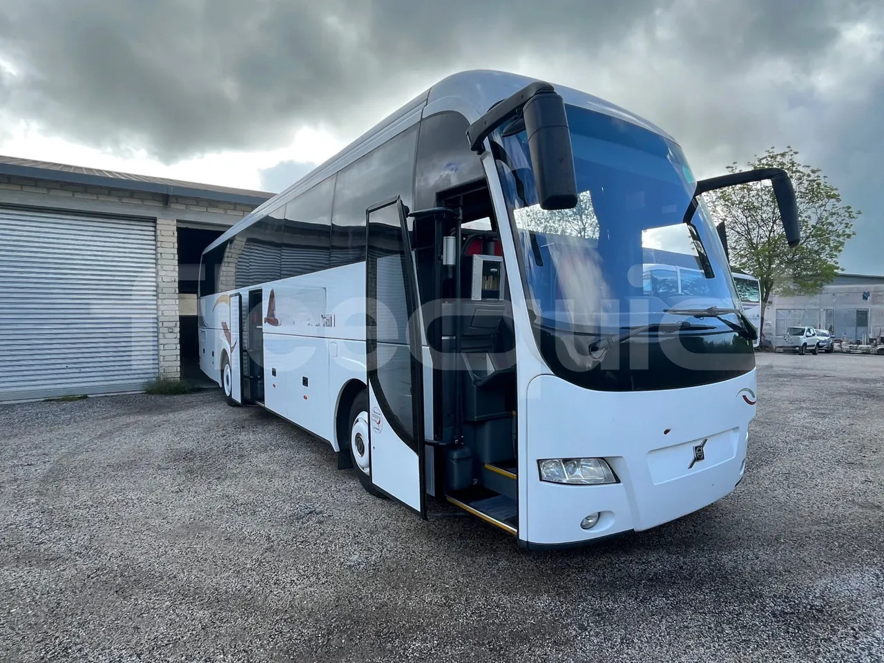 Volvo Barbi Genesis - مركبة كوتش: صورة 1 Volvo Barbi Genesis - مركبة كوتش: صورة 1