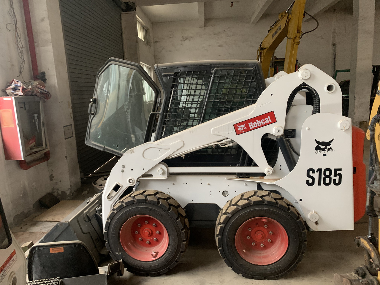 BOBCAT S185 - شيول صغير: صورة 2 BOBCAT S185 - شيول صغير: صورة 2