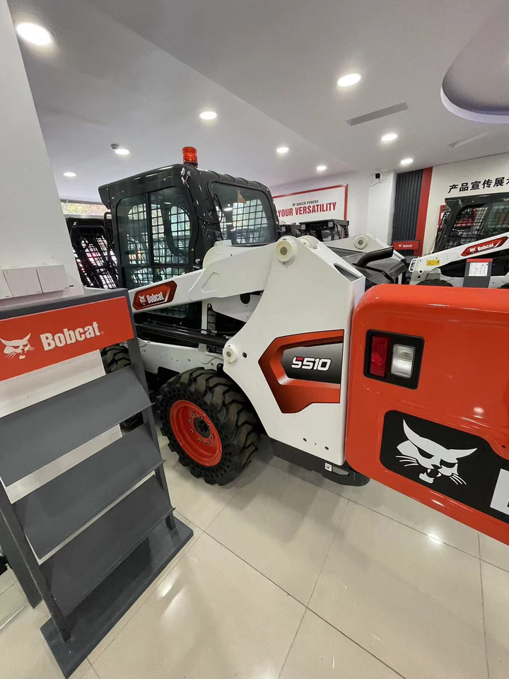 BOBCAT S510-C4 - شيول صغير: صورة 1 BOBCAT S510-C4 - شيول صغير: صورة 1