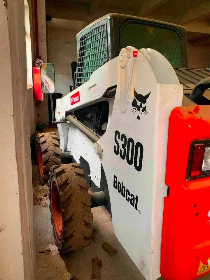 Bobcat S 300 - شيول صغير: صورة 4 Bobcat S 300 - شيول صغير: صورة 4