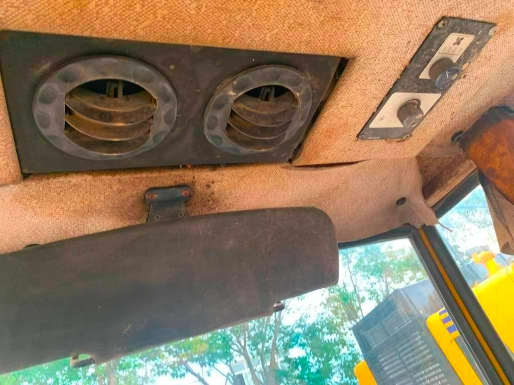 مدحلة اسفلت Bomag BW 225 D-3: صورة 14 مدحلة اسفلت Bomag BW 225 D-3: صورة 14