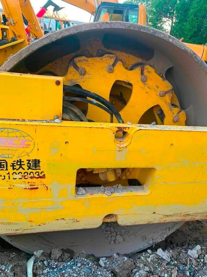 مدحلة اسفلت Bomag BW 225 D-3: صورة 7 مدحلة اسفلت Bomag BW 225 D-3: صورة 7