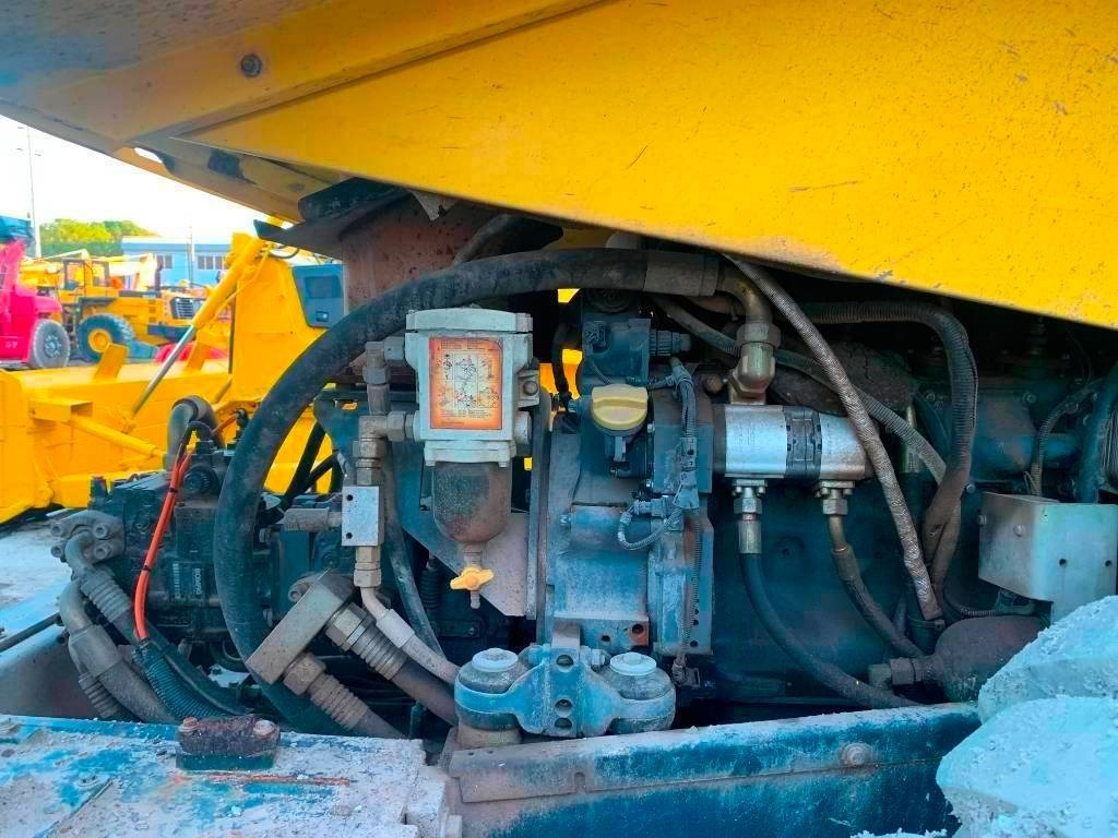 مدحلة اسفلت Bomag BW 225 D-3: صورة 18 مدحلة اسفلت Bomag BW 225 D-3: صورة 18