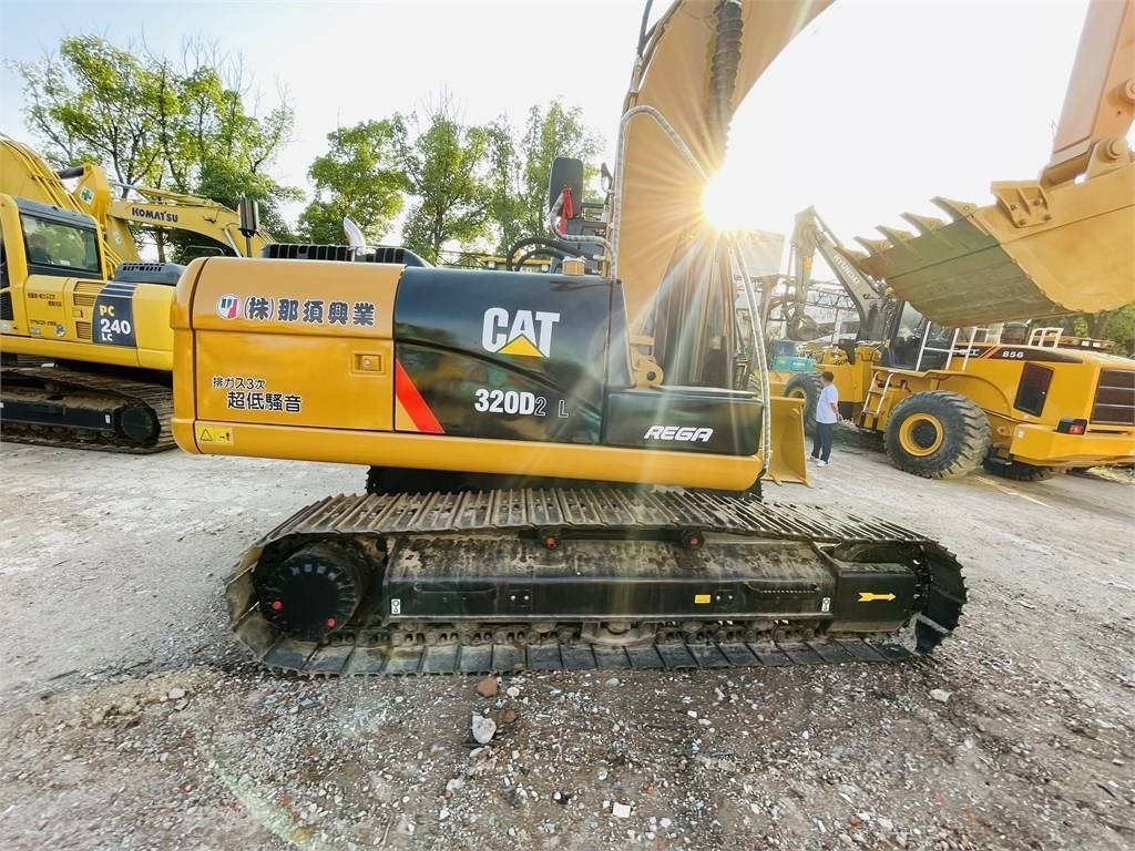 CAT 320D2L - حفار زحاف: صورة 5 CAT 320D2L - حفار زحاف: صورة 5