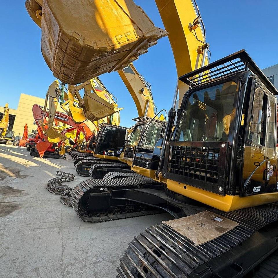 CAT 323 D - حفار زحاف: صورة 4 CAT 323 D - حفار زحاف: صورة 4
