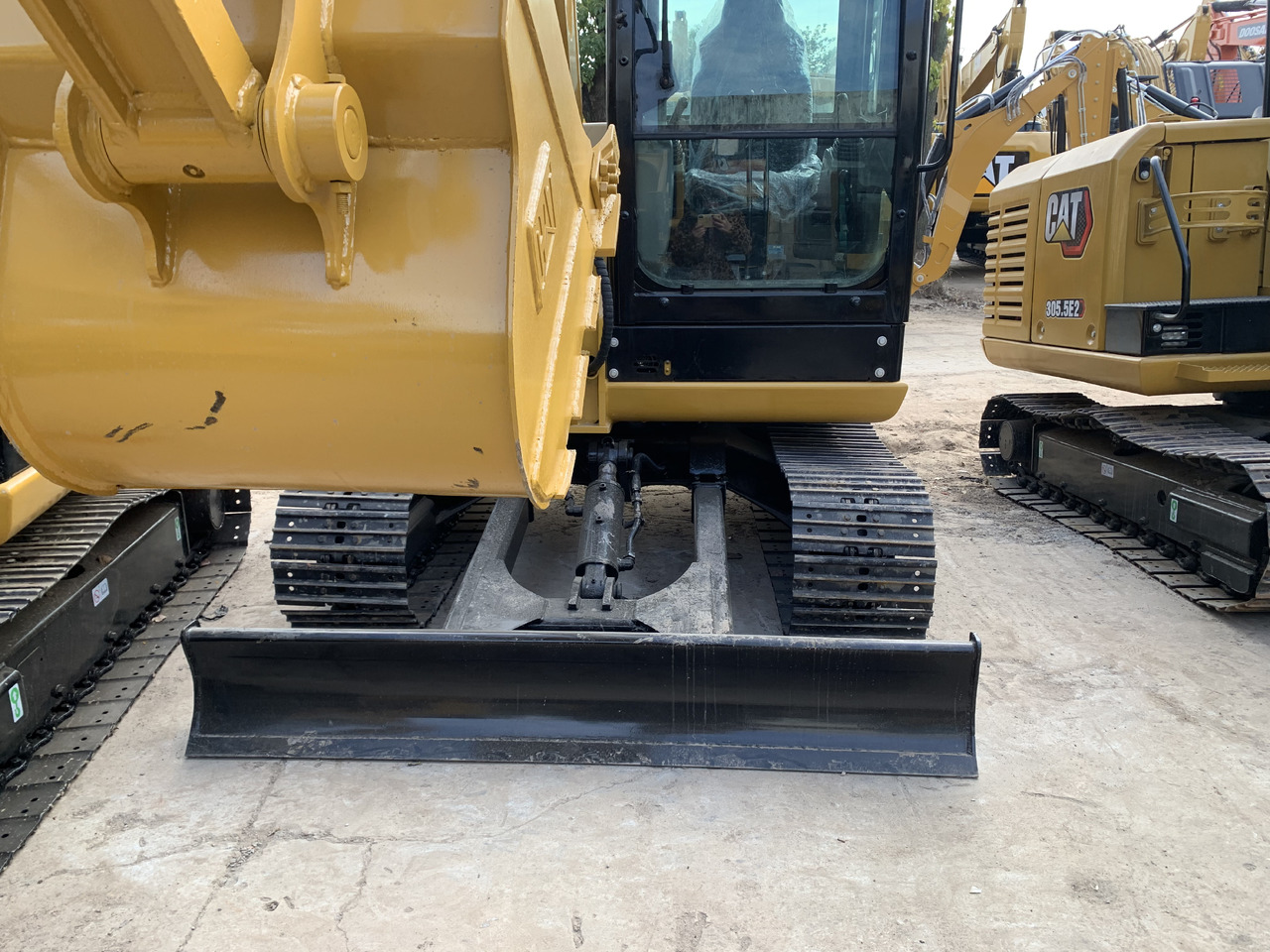 CATERPILLAR 305.5E2 - حفار زحاف: صورة 2 CATERPILLAR 305.5E2 - حفار زحاف: صورة 2