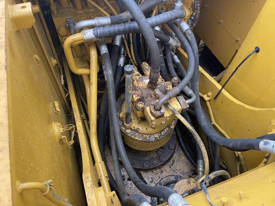 Caterpillar 320CL - حفارة: صورة 5 Caterpillar 320CL - حفارة: صورة 5