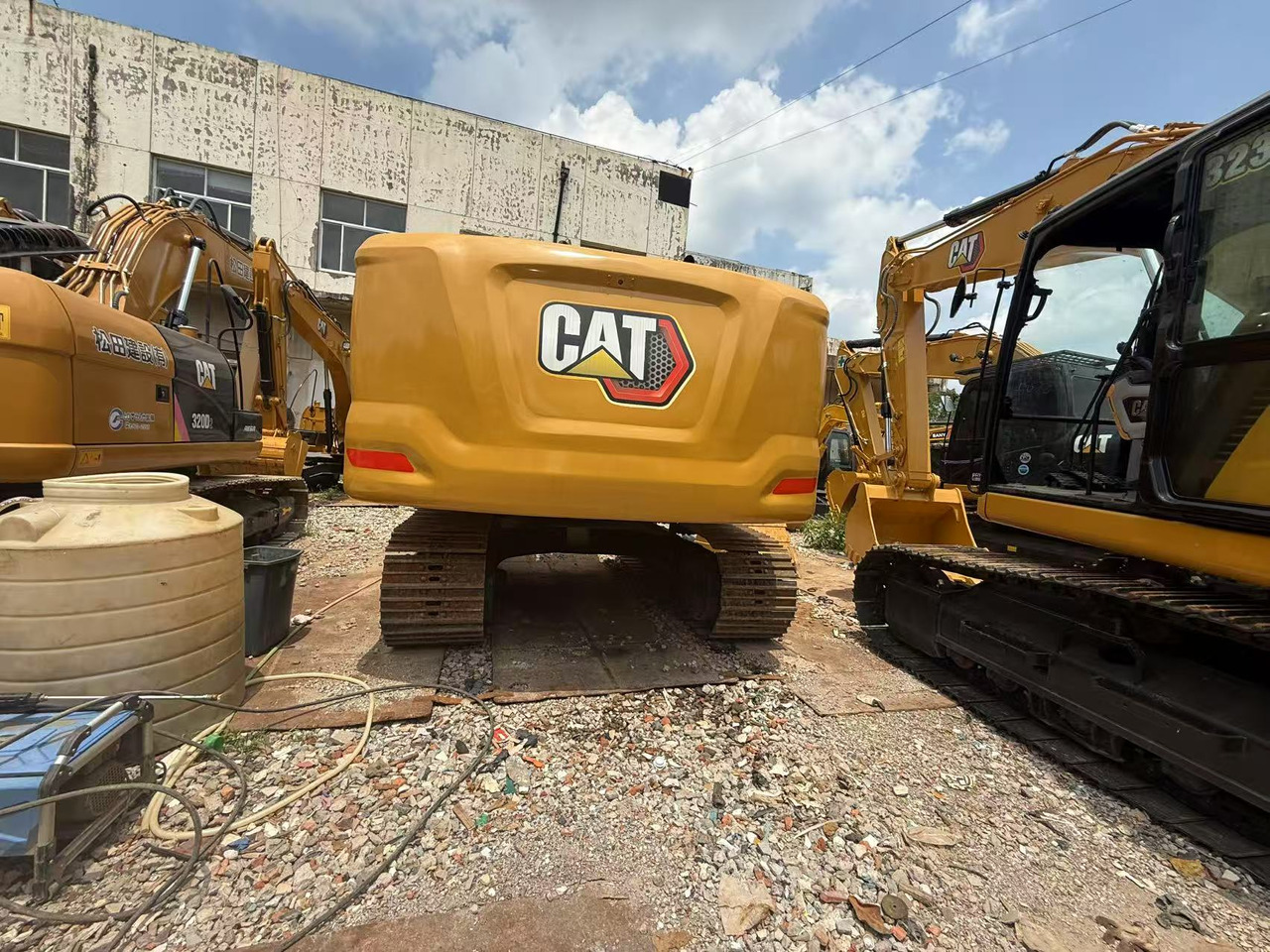 Caterpillar CAT 320 GC - حفارة: صورة 3 Caterpillar CAT 320 GC - حفارة: صورة 3