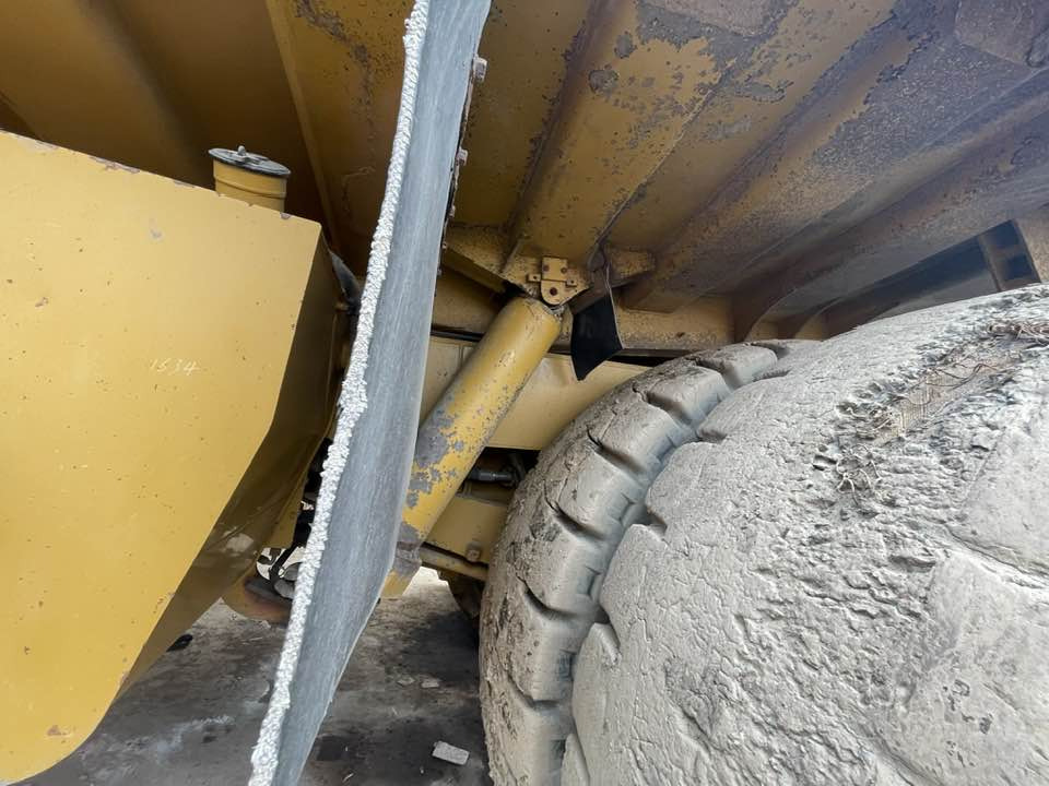Caterpillar Cat 773f - شاحنة قلاب صلبة: صورة 2 Caterpillar Cat 773f - شاحنة قلاب صلبة: صورة 2