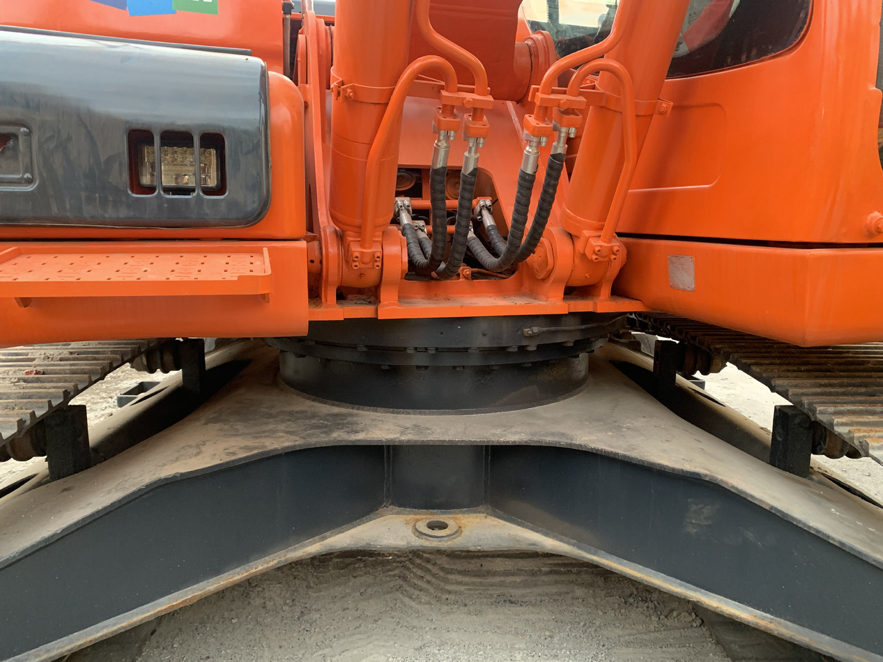 DOOSAN DX225LC - حفارة دولاب: صورة 3 DOOSAN DX225LC - حفارة دولاب: صورة 3