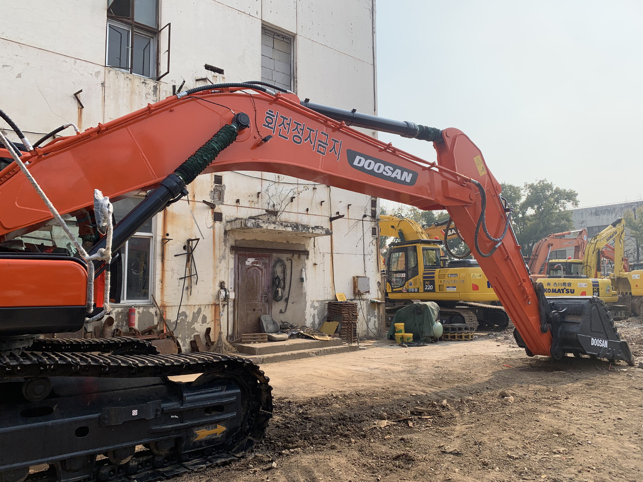 DOOSAN DX340LC - حفارة دولاب: صورة 2 DOOSAN DX340LC - حفارة دولاب: صورة 2