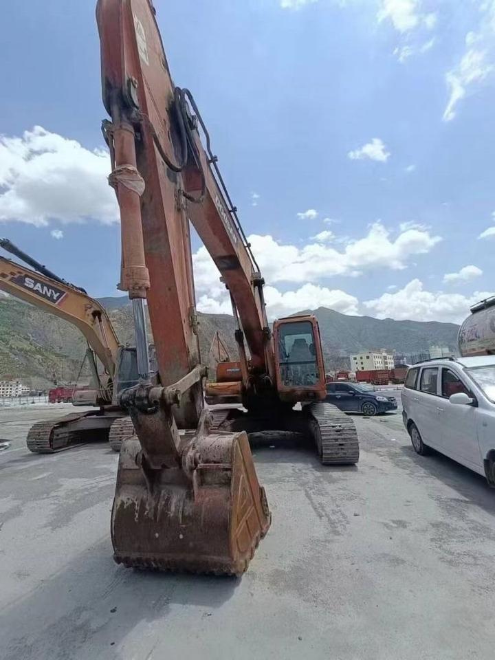 Doosan DX 225 DH225LC-9 - حفار زحاف: صورة 1 Doosan DX 225 DH225LC-9 - حفار زحاف: صورة 1