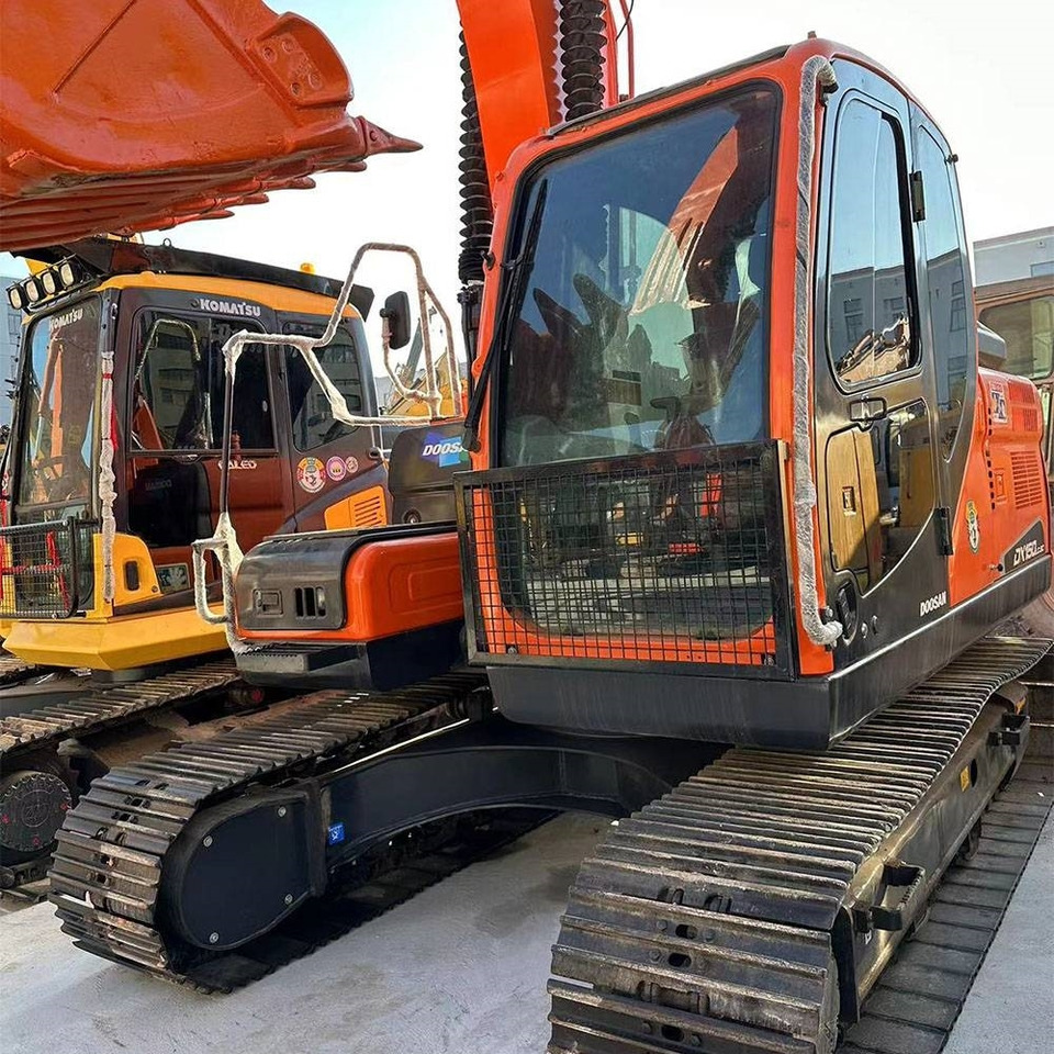 Doosan DX150LC-9C - حفار زحاف: صورة 4 Doosan DX150LC-9C - حفار زحاف: صورة 4