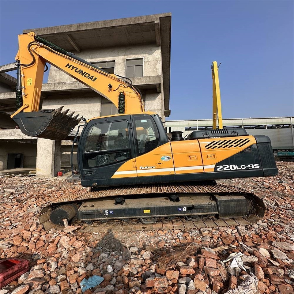 Hyundai 220LC-9S - حفار زحاف: صورة 1 Hyundai 220LC-9S - حفار زحاف: صورة 1