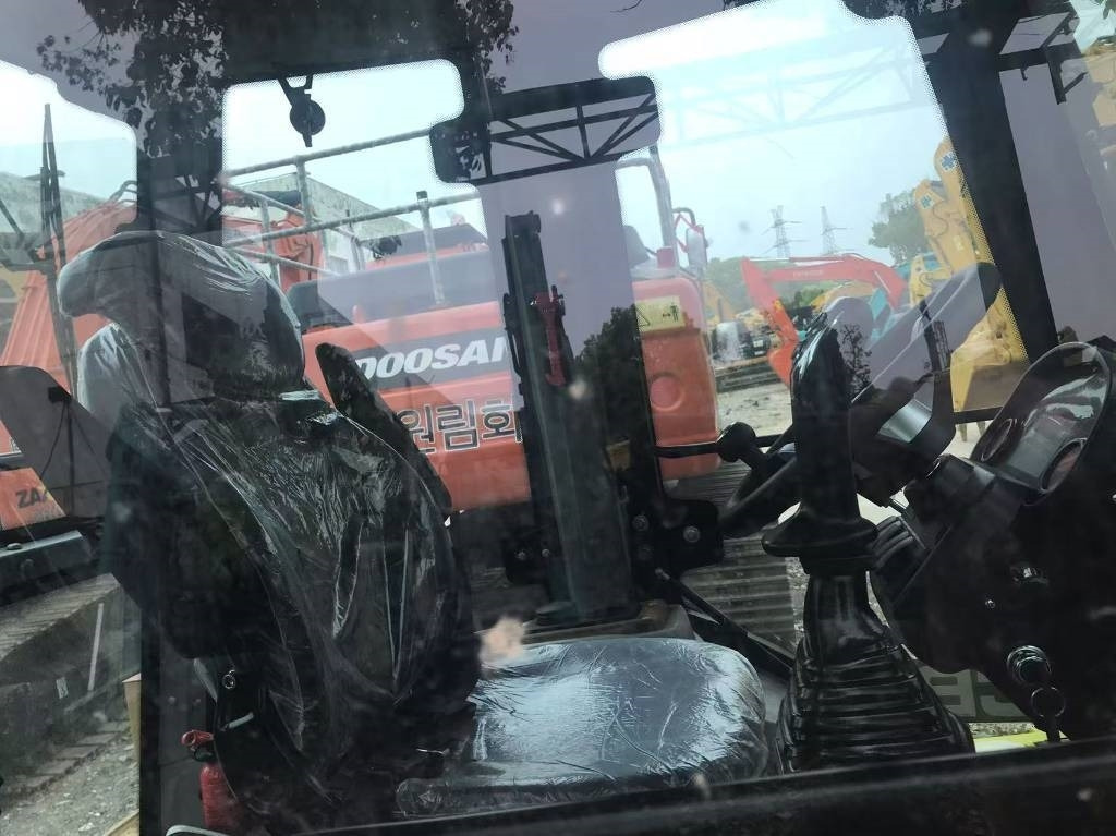 JCB 3 CX - جرافة حفار: صورة 5 JCB 3 CX - جرافة حفار: صورة 5