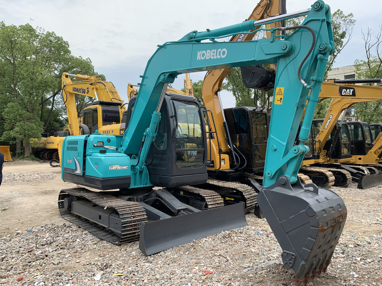 KOBELCO sk75-8 - حفارة مُصَّغرة: صورة 1 KOBELCO sk75-8 - حفارة مُصَّغرة: صورة 1