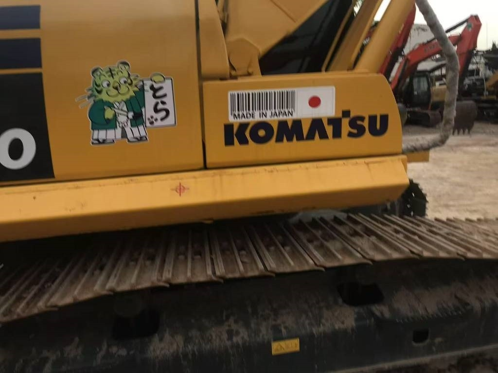 Komatsu PC 200-8 - حفار زحاف: صورة 4 Komatsu PC 200-8 - حفار زحاف: صورة 4