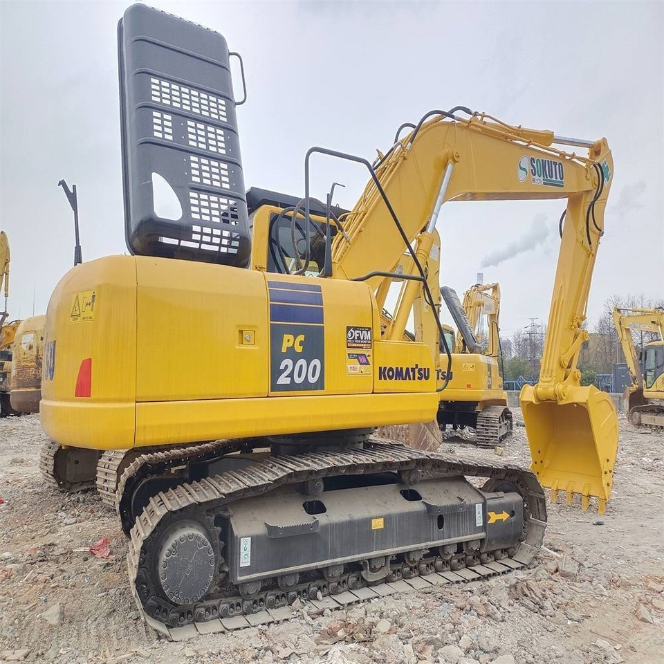 Komatsu PC 200 - حفار زحاف: صورة 2 Komatsu PC 200 - حفار زحاف: صورة 2