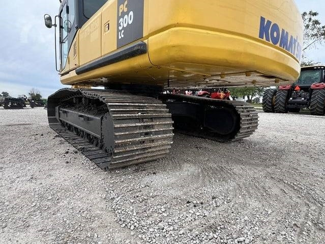 Komatsu PC300 - حفار زحاف: صورة 4 Komatsu PC300 - حفار زحاف: صورة 4