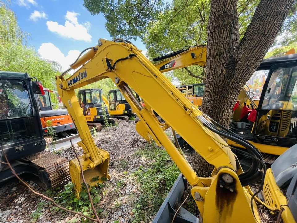 Komatsu PC55MR - حفارة: صورة 2 Komatsu PC55MR - حفارة: صورة 2