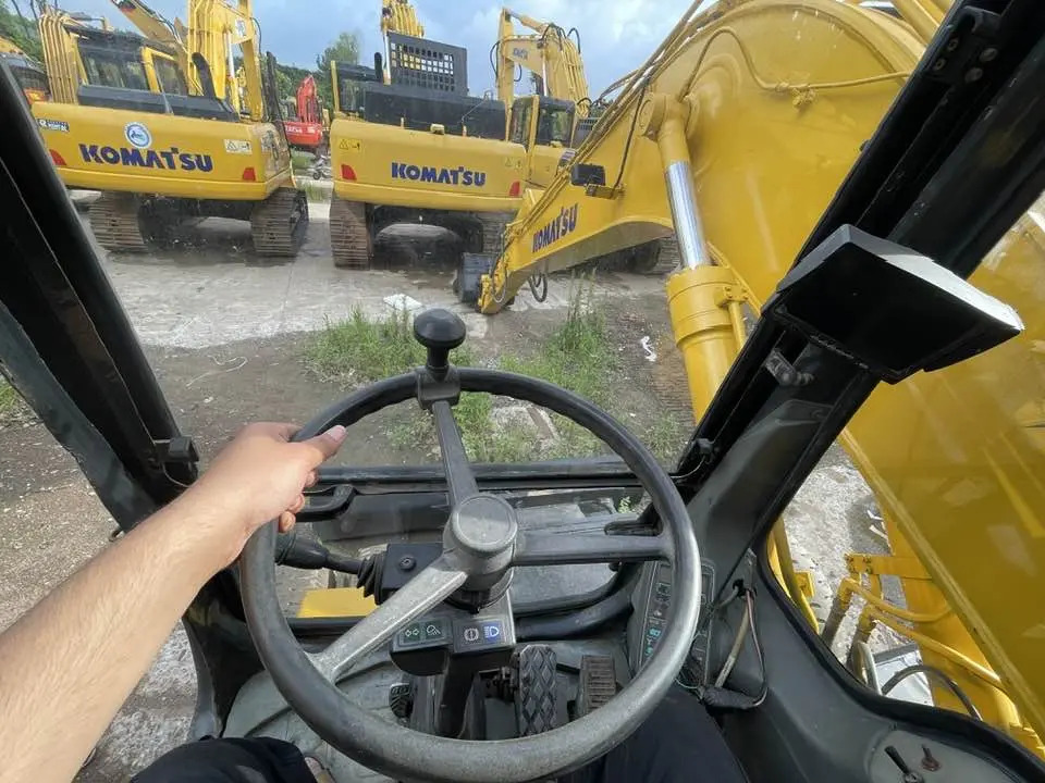 Komatsu PW160-11 - حفارة دولاب: صورة 4 Komatsu PW160-11 - حفارة دولاب: صورة 4