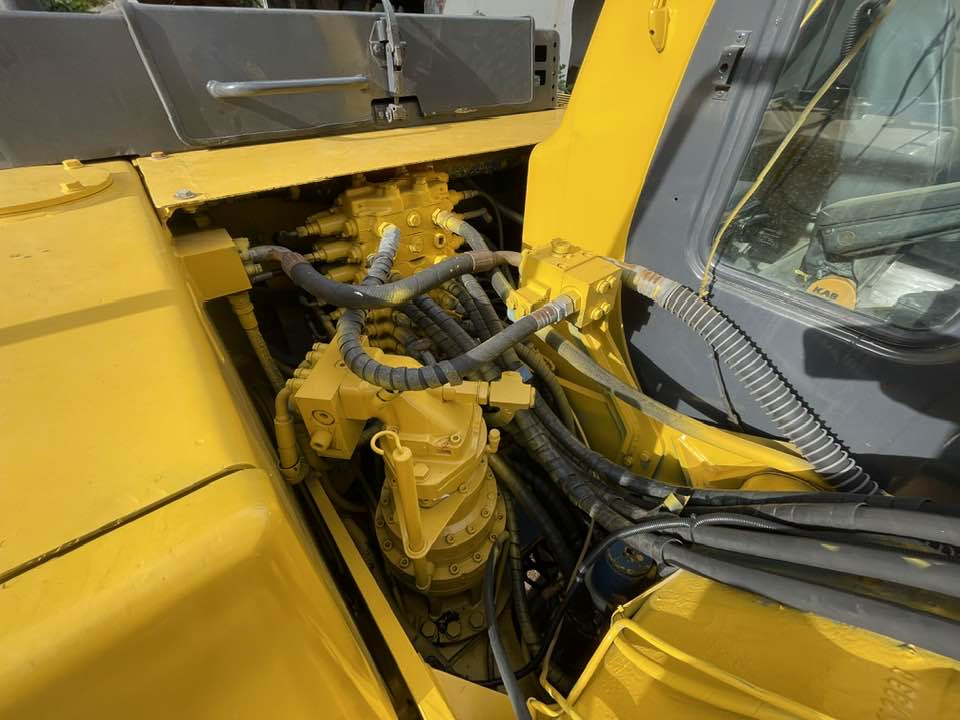 Komatsu PW160-8 [ - حفارة دولاب: صورة 4 Komatsu PW160-8 [ - حفارة دولاب: صورة 4