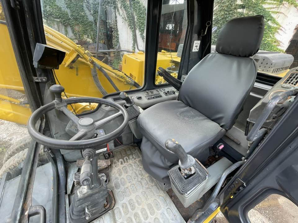 Komatsu PW160-8 [ - حفارة دولاب: صورة 5 Komatsu PW160-8 [ - حفارة دولاب: صورة 5