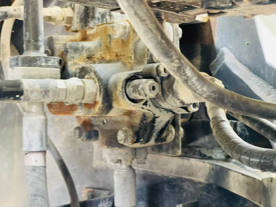Komatsu WA380-8 - اللودر بعجل: صورة 3 Komatsu WA380-8 - اللودر بعجل: صورة 3