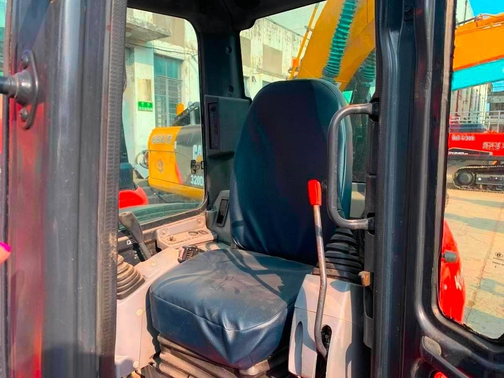 Kubota KX 163-5 - حفارة مُصَّغرة: صورة 5 Kubota KX 163-5 - حفارة مُصَّغرة: صورة 5