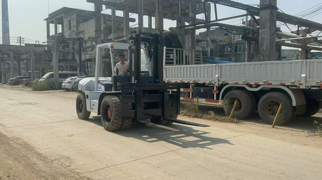 TCM FD 100 Z8 - رافعة تلسكوبية: صورة 3 TCM FD 100 Z8 - رافعة تلسكوبية: صورة 3