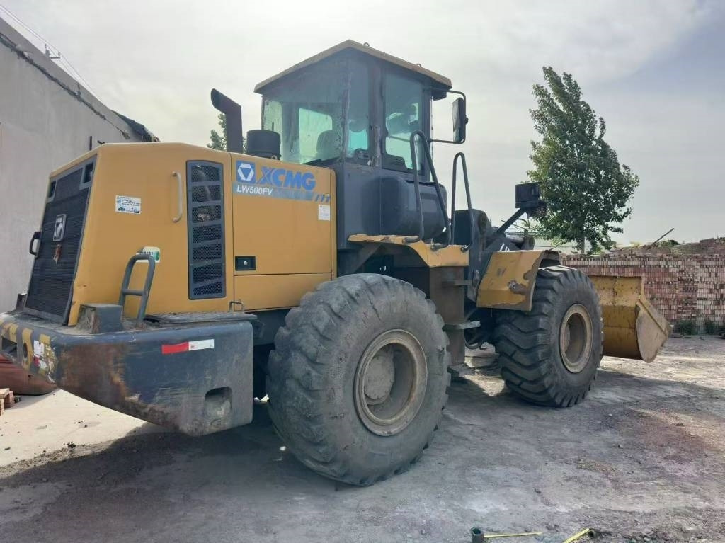 XCMG LW500FV - اللودر بعجل: صورة 1 XCMG LW500FV - اللودر بعجل: صورة 1