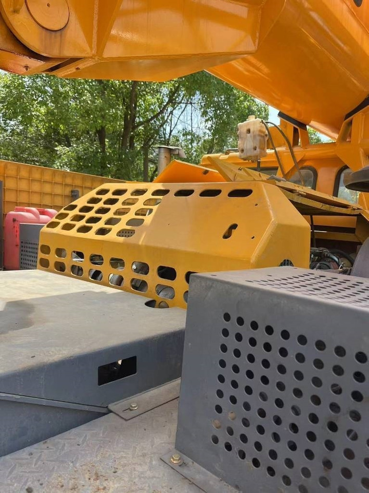 XCMG QY70K-II  - رافعة لجميع التضاريس: صورة 4 XCMG QY70K-II  - رافعة لجميع التضاريس: صورة 4