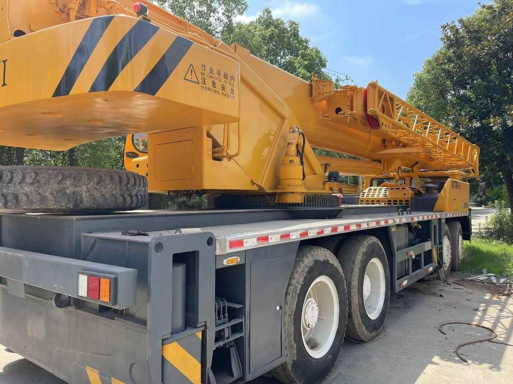 XCMG QY70K-II  - رافعة لجميع التضاريس: صورة 2 XCMG QY70K-II  - رافعة لجميع التضاريس: صورة 2