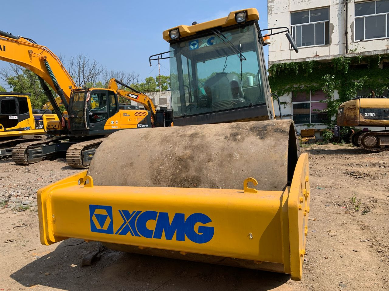 XCMG XS223J - مدحلة اسفلت: صورة 3 XCMG XS223J - مدحلة اسفلت: صورة 3