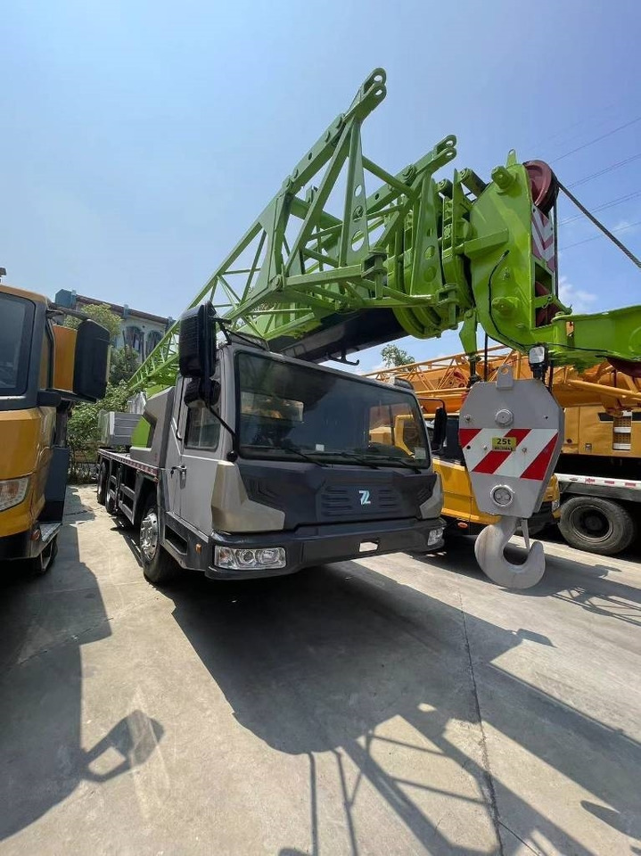 Zoomlion ZTC251V - موبايل كرين: صورة 2 Zoomlion ZTC251V - موبايل كرين: صورة 2