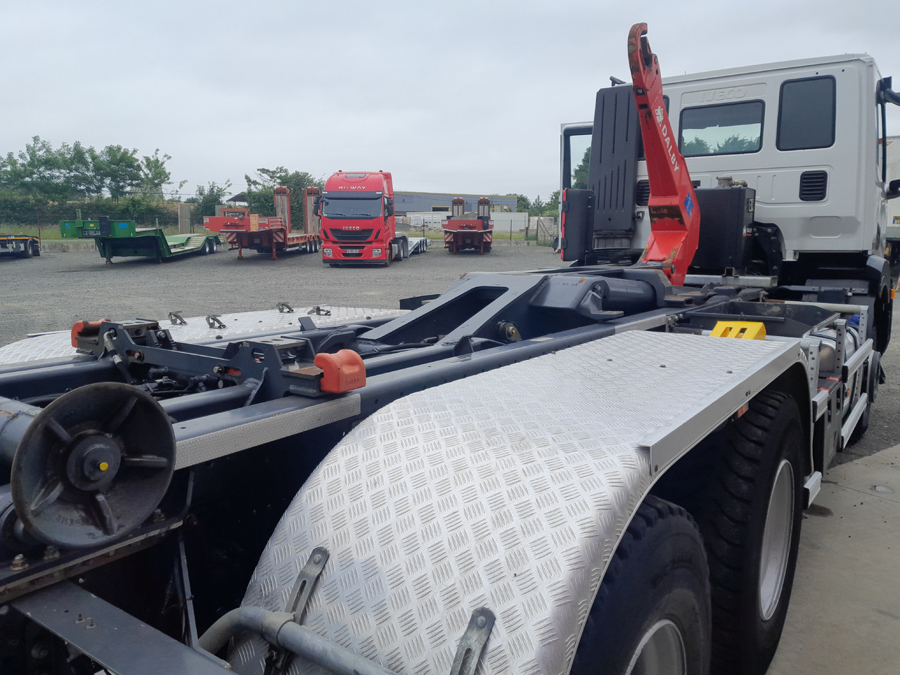 IVECO - شاحنة ذات خطاف: صورة 4 IVECO - شاحنة ذات خطاف: صورة 4