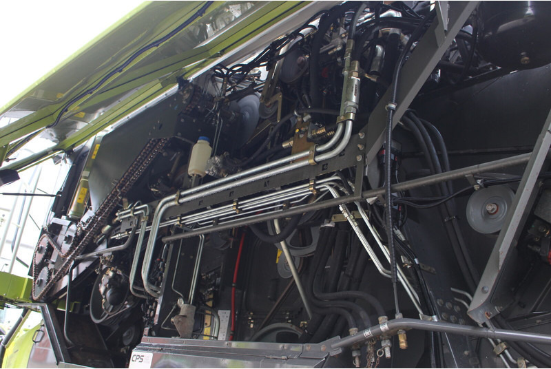 حصادة موحَّدة لنقل الطعام Claas Lexion 770 TT: صورة 6