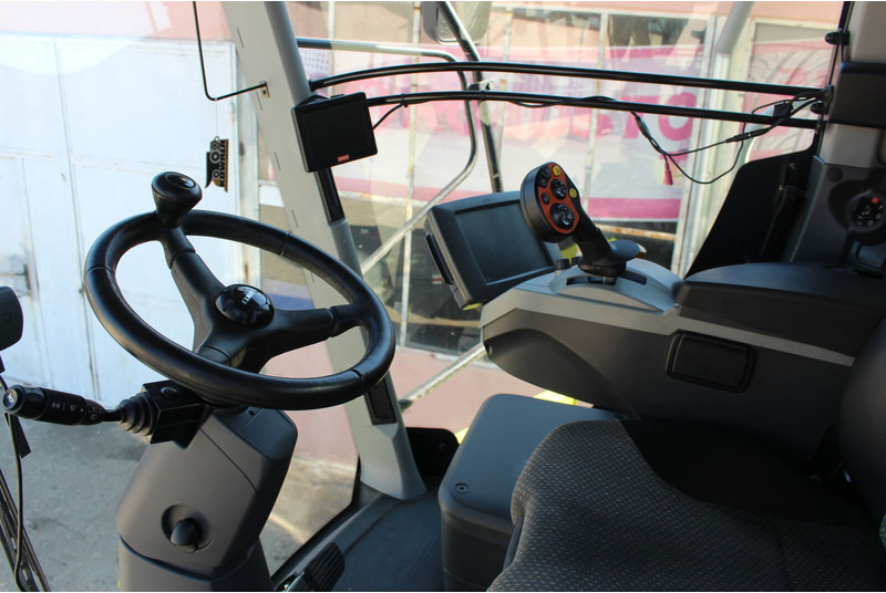 حصادة موحَّدة لنقل الطعام Claas Lexion 770 TT: صورة 15