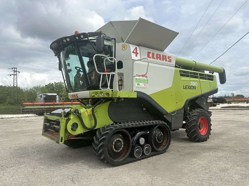 Claas Lexion 780 TT / VARIO 12m - حصادة موحَّدة: صورة 1 Claas Lexion 780 TT / VARIO 12m - حصادة موحَّدة: صورة 1