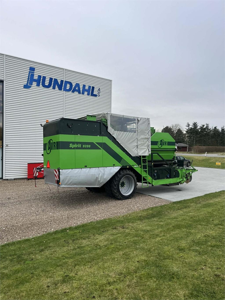 AVR 9200 HJULTRÆK - حصادة البطاطس: صورة 1 AVR 9200 HJULTRÆK - حصادة البطاطس: صورة 1