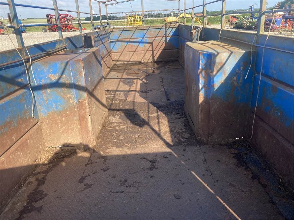 NOC AGRO 8M KREATURVOGN - مقطورة نقل المواشي: صورة 4 NOC AGRO 8M KREATURVOGN - مقطورة نقل المواشي: صورة 4