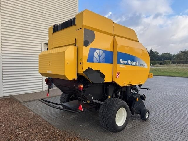 New Holland BR7070 - مكنة: صورة 3 New Holland BR7070 - مكنة: صورة 3