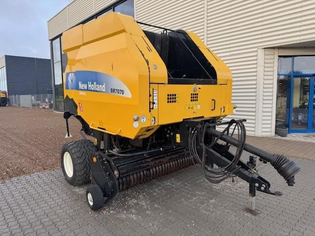 New Holland BR7070 - مكنة: صورة 2 New Holland BR7070 - مكنة: صورة 2