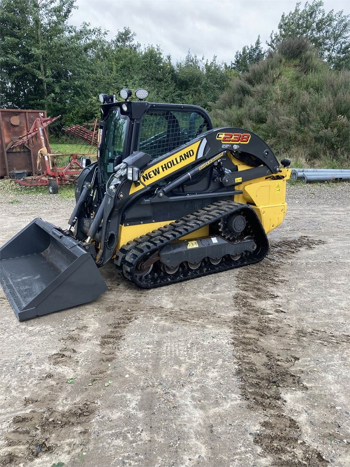 New Holland C 238 LOADER - اللودر المجنزر صغير: صورة 3 New Holland C 238 LOADER - اللودر المجنزر صغير: صورة 3