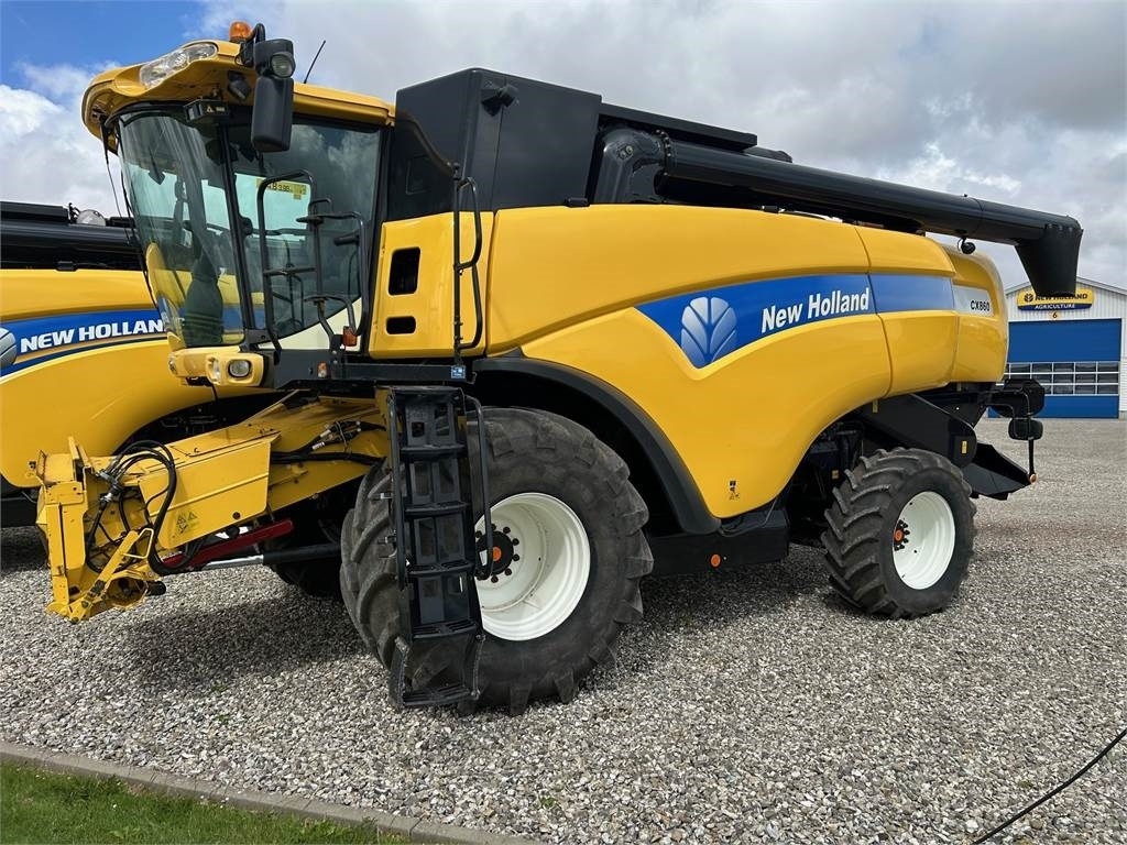 New Holland CX860 SLH - حصادة موحَّدة: صورة 1 New Holland CX860 SLH - حصادة موحَّدة: صورة 1