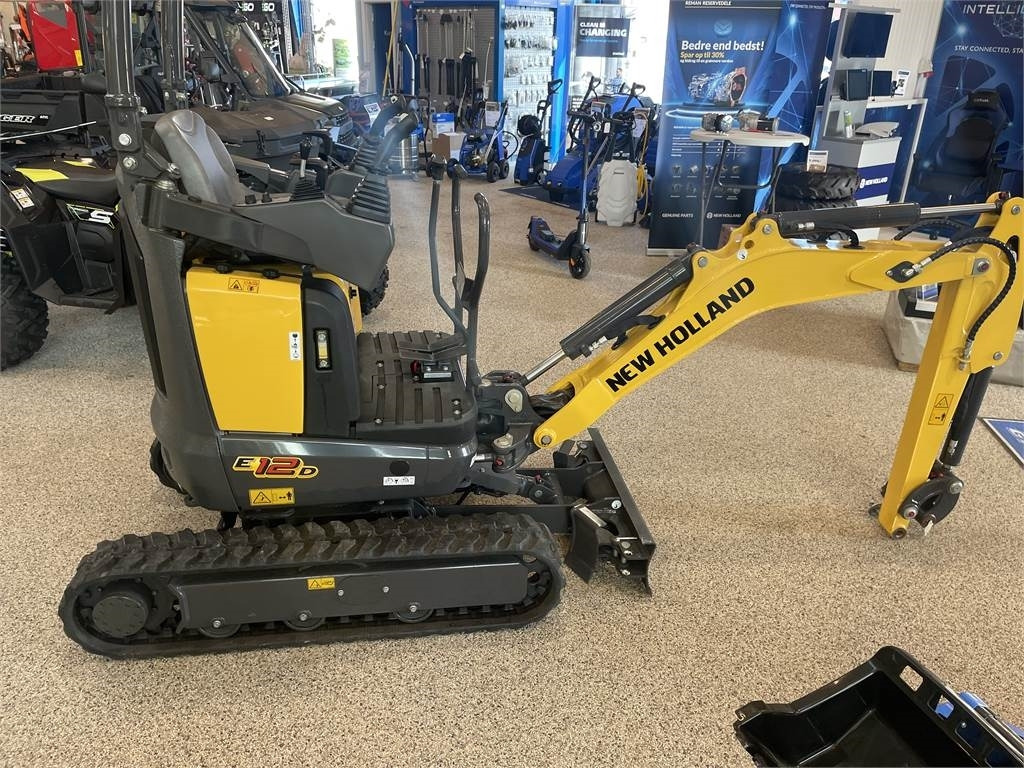 New Holland E12D ROLLE-BAR AG - حفارة مُصَّغرة: صورة 2 New Holland E12D ROLLE-BAR AG - حفارة مُصَّغرة: صورة 2