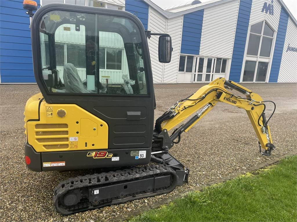 New Holland E19C AG - حفارة مُصَّغرة: صورة 4 New Holland E19C AG - حفارة مُصَّغرة: صورة 4